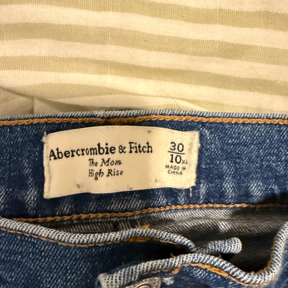 Abercrombie & Fitch Medium Blue Denim High Rise Mom Jeans